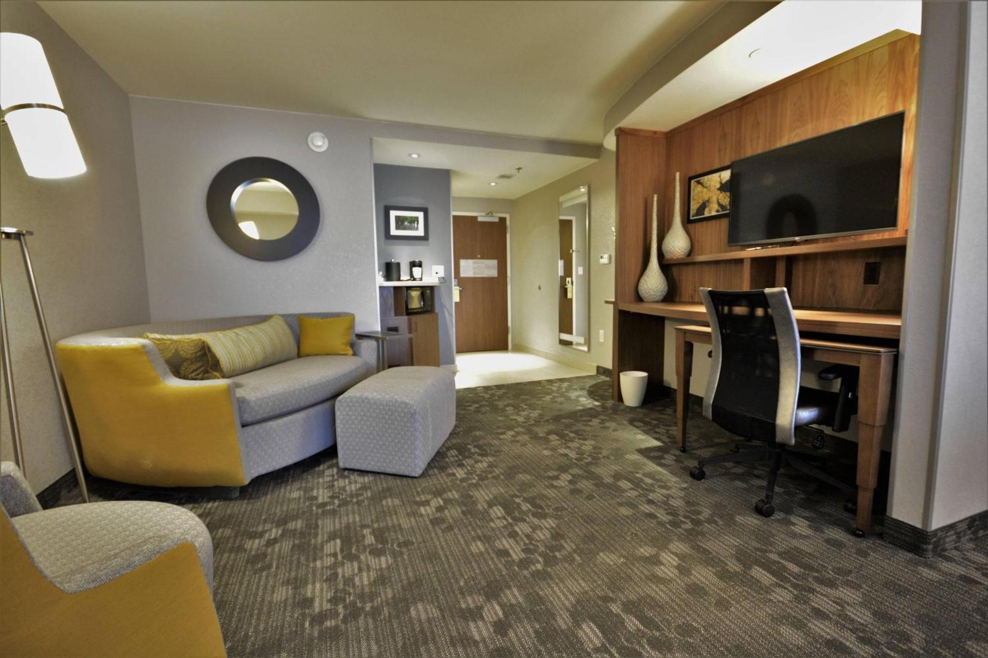 Courtyard By Marriott Asheville Airport Fletcher Buitenkant foto