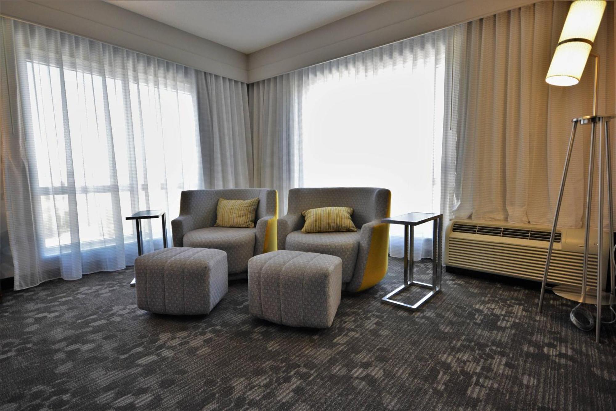 Courtyard By Marriott Asheville Airport Fletcher Buitenkant foto