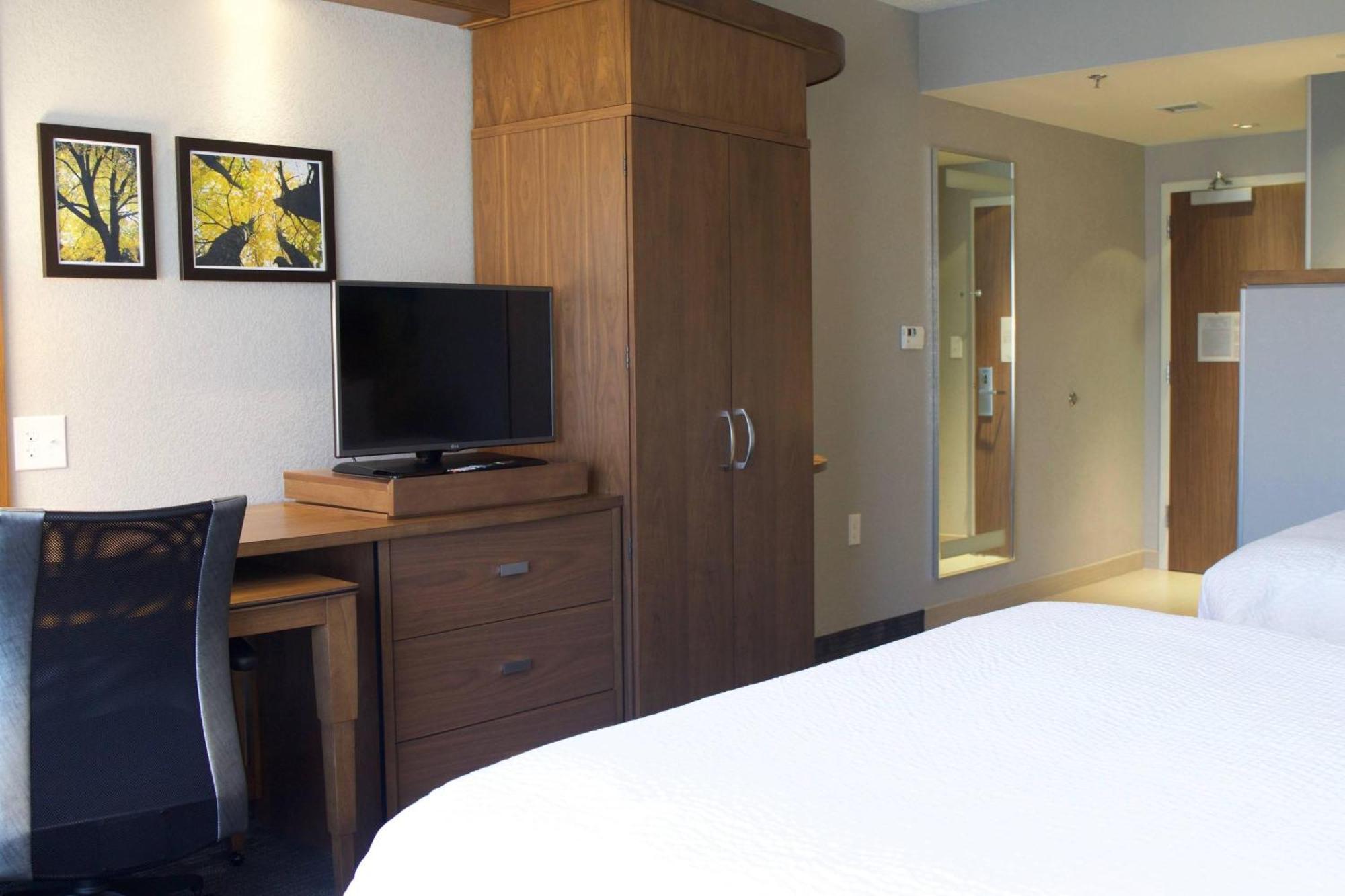 Courtyard By Marriott Asheville Airport Fletcher Buitenkant foto