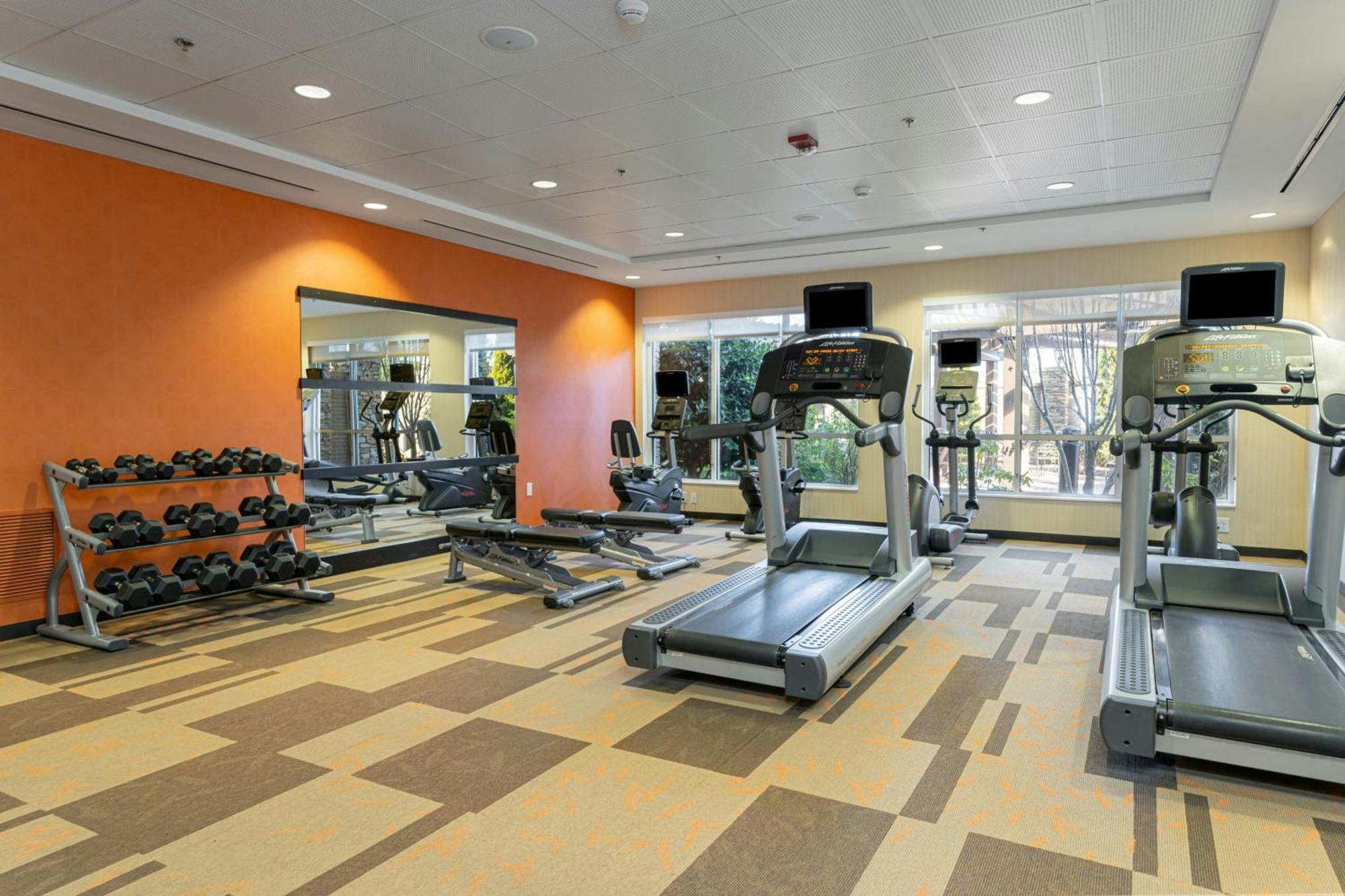 Courtyard By Marriott Asheville Airport Fletcher Buitenkant foto