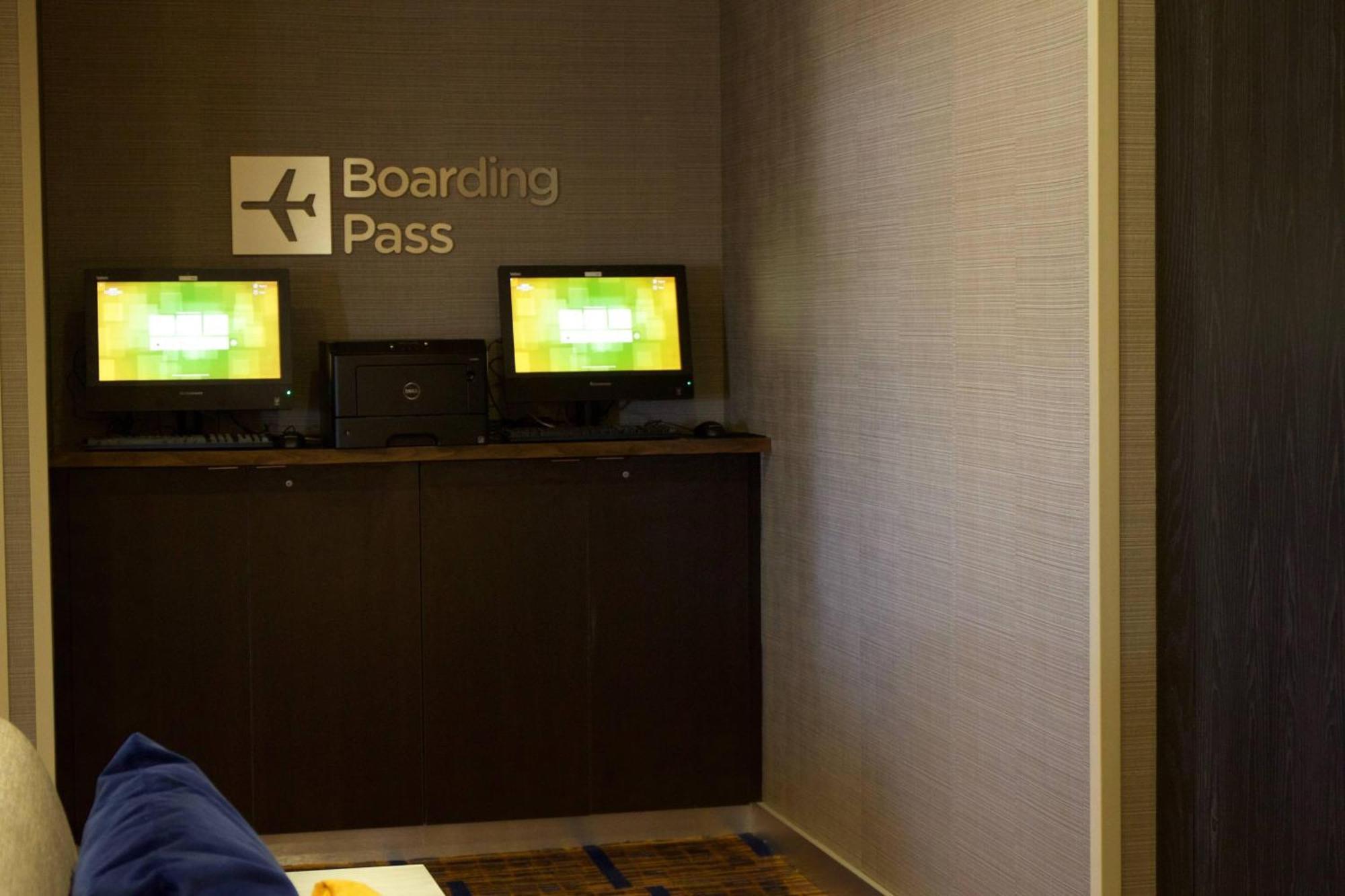Courtyard By Marriott Asheville Airport Fletcher Buitenkant foto