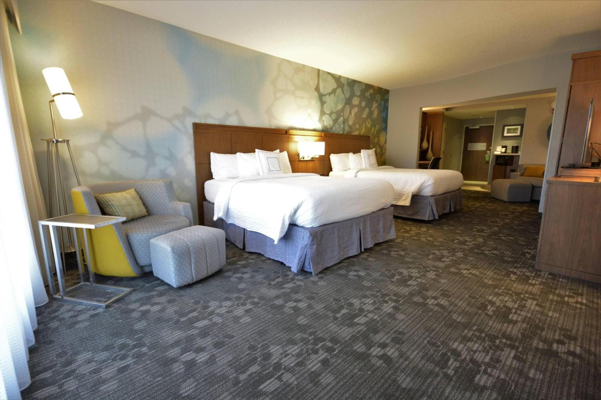 Courtyard By Marriott Asheville Airport Fletcher Buitenkant foto