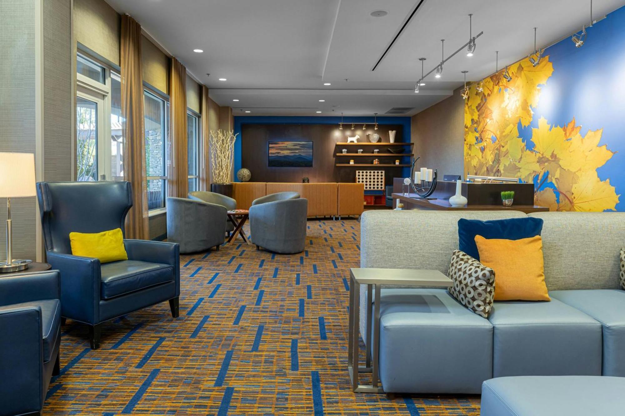 Courtyard By Marriott Asheville Airport Fletcher Buitenkant foto