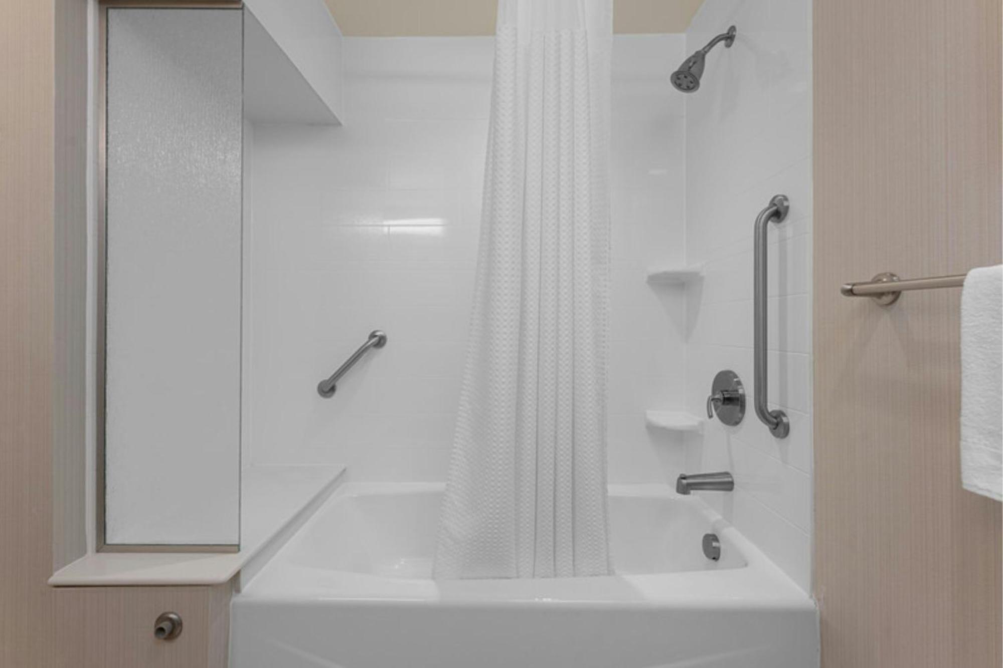 Courtyard By Marriott Asheville Airport Fletcher Buitenkant foto