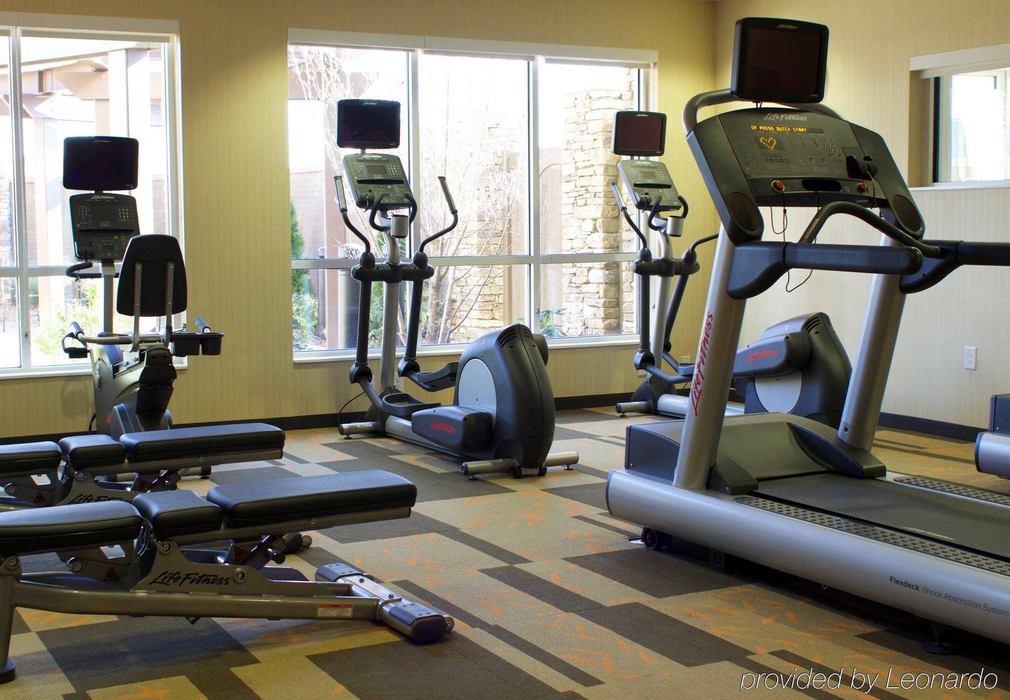 Courtyard By Marriott Asheville Airport Fletcher Buitenkant foto